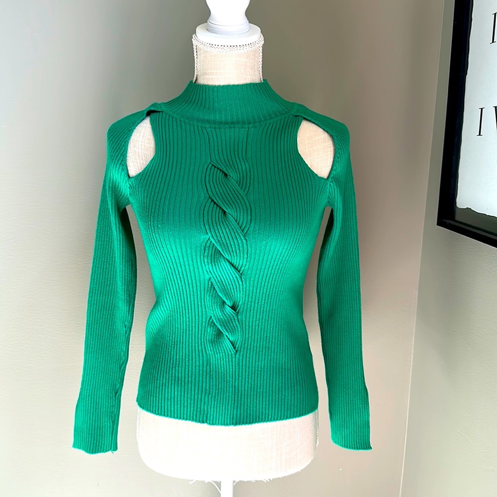 Beautiful green sweater